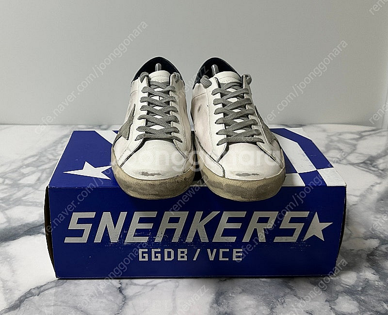 [42] 골든구스 슈퍼스타 네이비탭 스니커즈--2