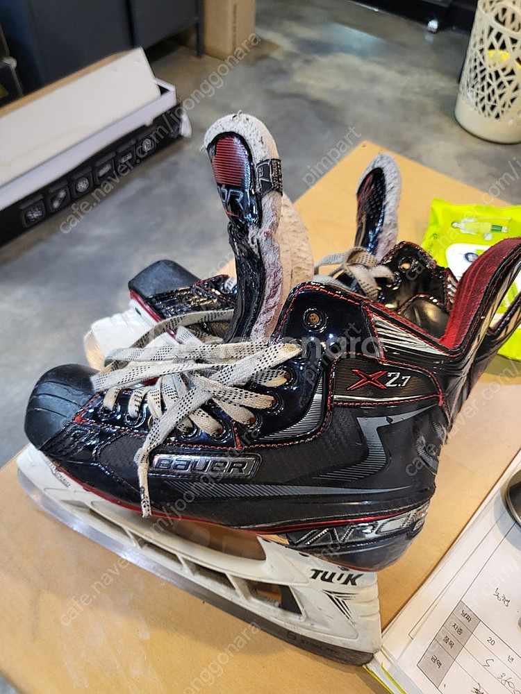 바우어X2.7 아이스하키 스케이트 7EE--0