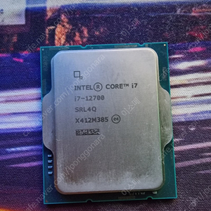 i7-12700 CPU 판매합니다 AS 없음
