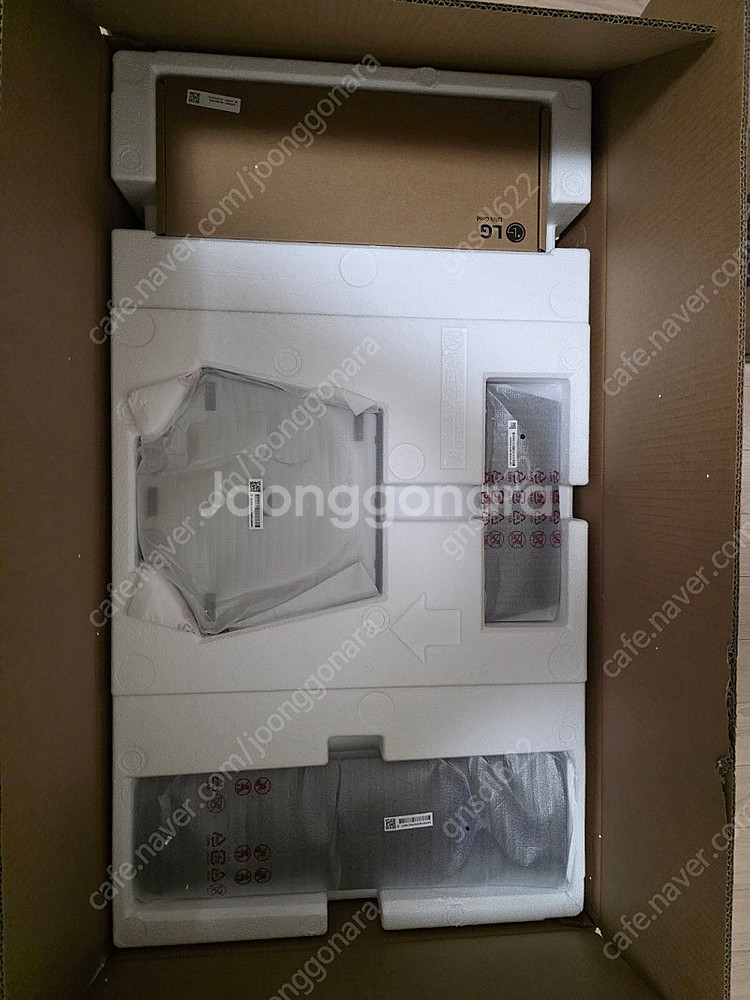 LG 32GS95UE 32인치 팝니다--0
