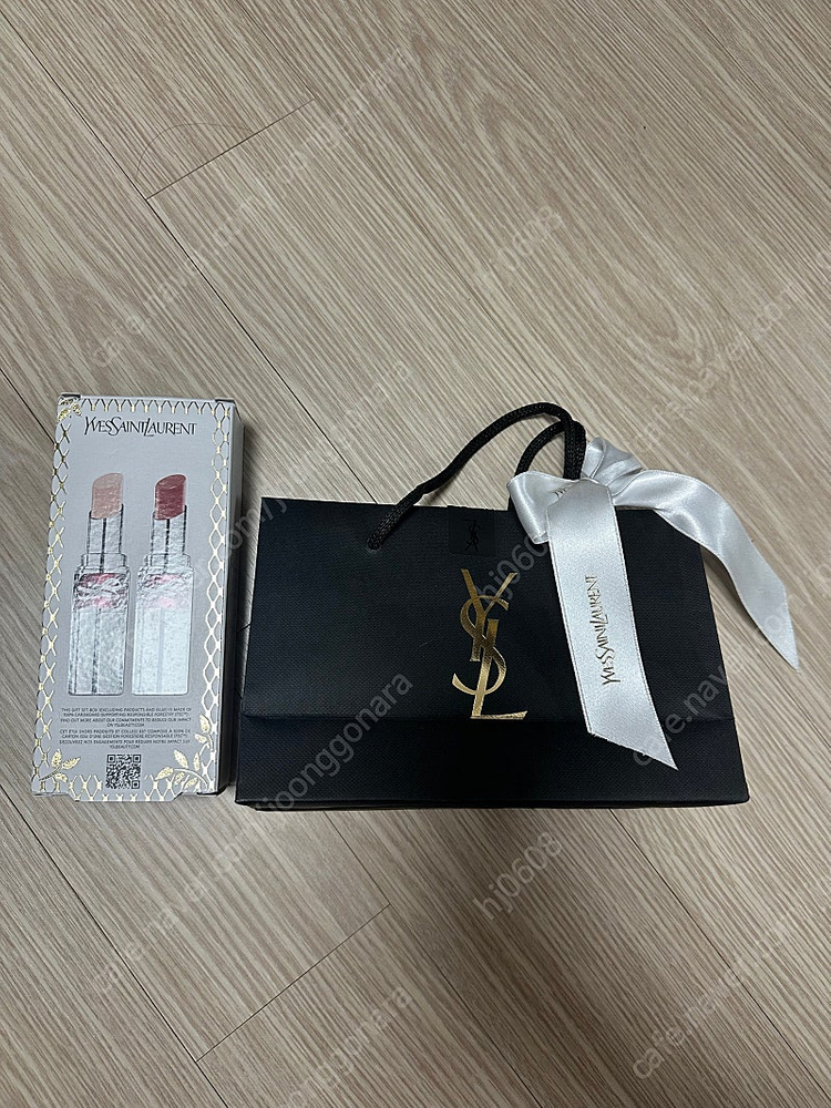 입생로랑 러브샤인 캔디 글레이즈 새상품--0