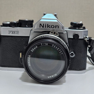 니콘 FM2 실버 + 50mm f1.4 렌즈 세트 판매 합니다