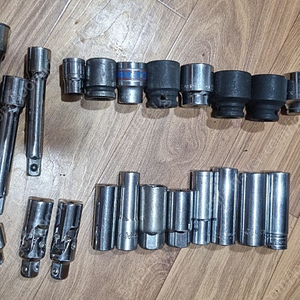 1/2인 미국산 롱소켓 8개 대만산 일반 소켓 8개 연결대 기타 풀셋