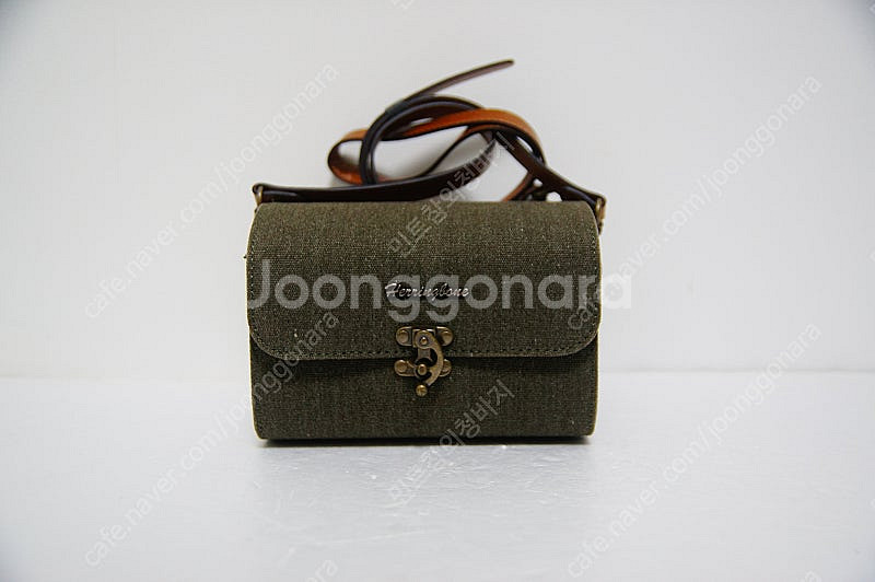 헤링본 미니백 타이니멜로우 캔버스 스몰팝니다.---0