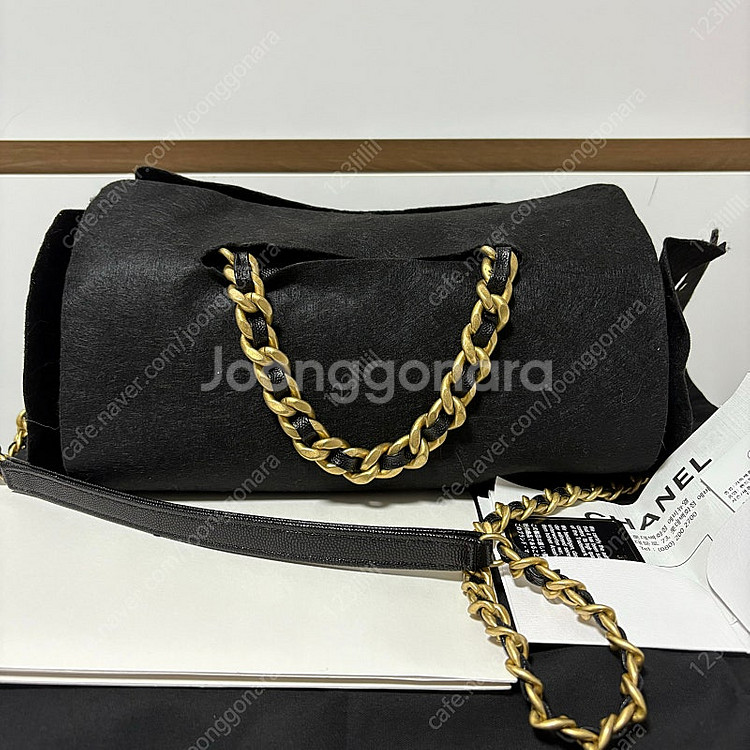 샤넬 볼링 핸드백 원통백 라지 캐비어 빈티지금장 1회착...--1