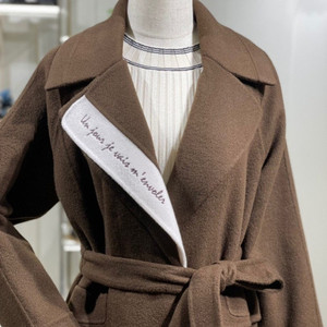 에고이스트 자수 벨티드 울 코트 55 / 랑방 마인 오브제 타임 럭키슈에뜨 산드로 마쥬 오르 시에 시스템