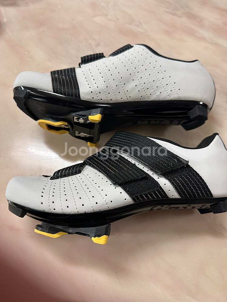 피직 템포 파워스트랩 R5 슈즈 240--2