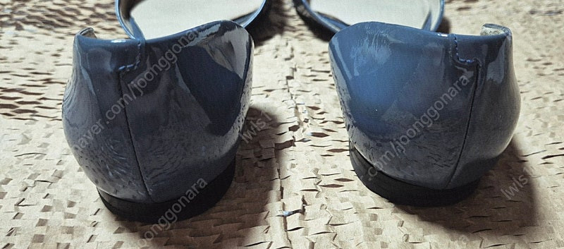 토리버치 도르세 페이던트 가죽 슈즈 판매합니다--8