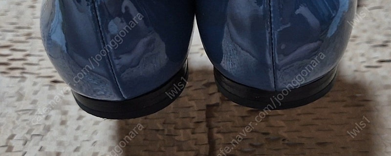 토리버치 도르세 페이던트 가죽 슈즈 판매합니다--9