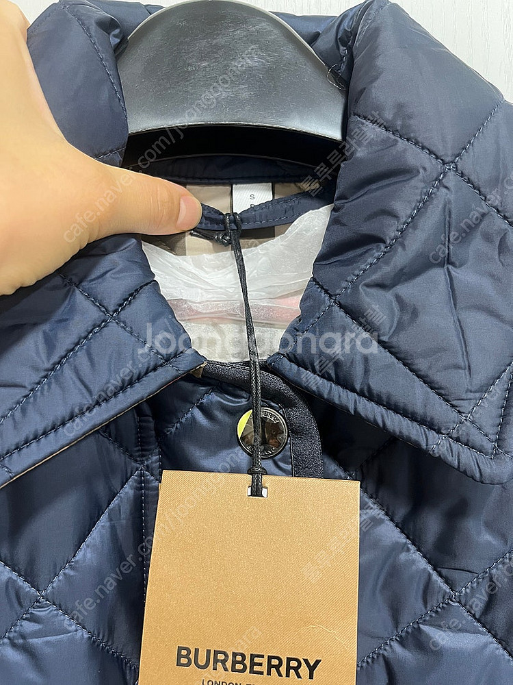 버버리 달리 퀼팅 자켓 S 매장 구매 새상품--3