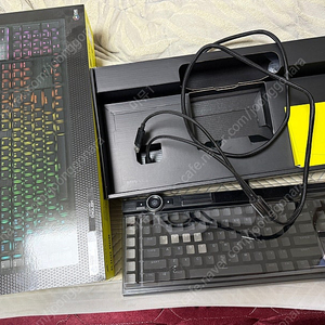 커세어 k100 (corsair k100) 팝니다.