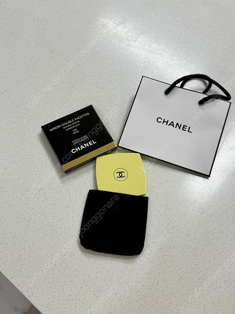 [새상품] 샤넬 거울 코드 컬러 미러--0