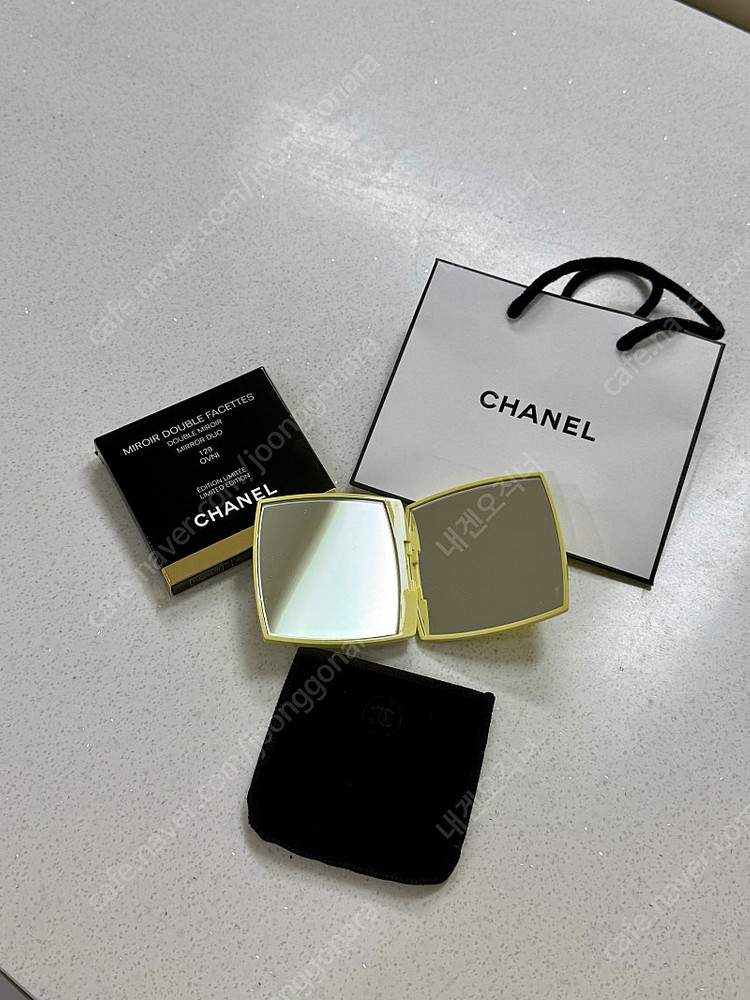 [새상품] 샤넬 거울 코드 컬러 미러--1