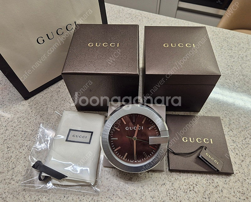 Gucci(구찌) YC210008 GG 로고 탁상시계--0