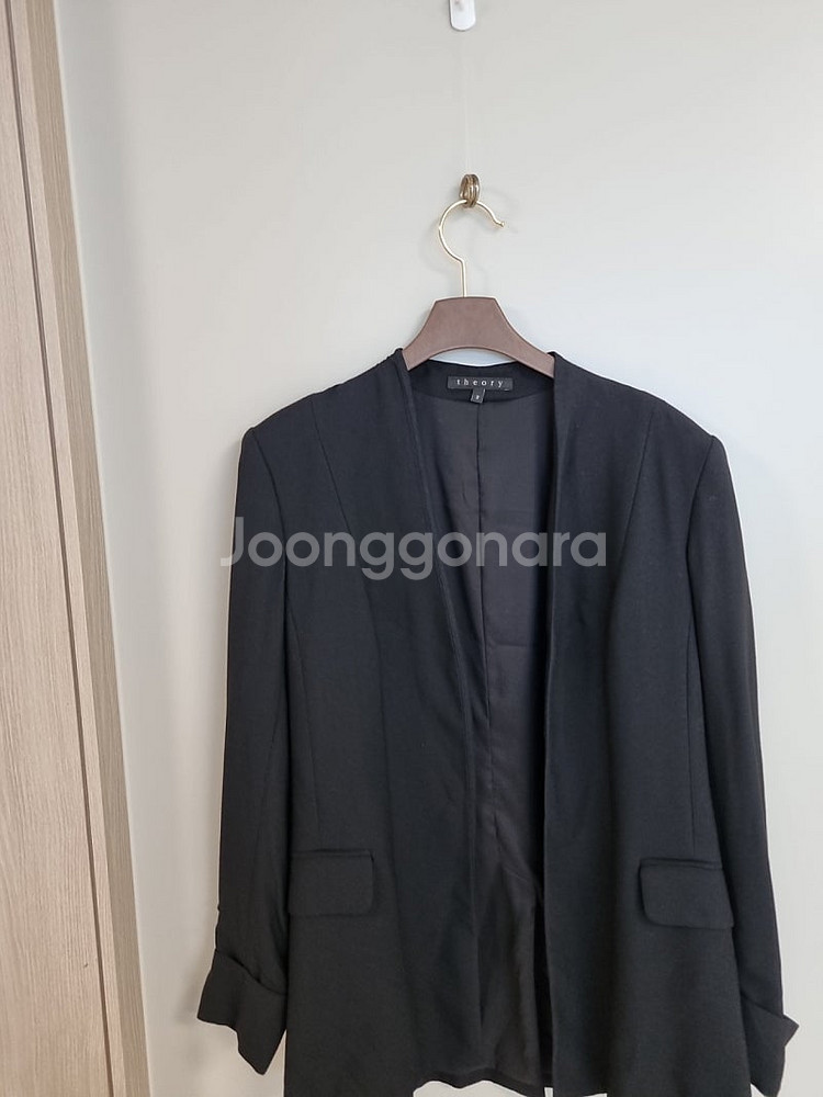 띠어리 블랙 여성 자켓--1