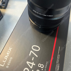 파나소닉 루믹스 spro 2470 F2.8 24-70mm 렌즈