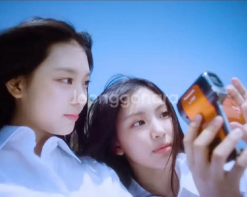뉴진스 캠코더 디토 버블검 파나소닉 Panasonic ...--1