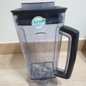 해피콜 블렌더 컨테이너 믹서기 믹서통 1개만 판매합니다.
