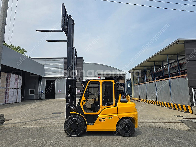 [준신차급] 현대 FOREX 35D-9F 3단마스트+풀옵션 컨테이너 전용 장비--0