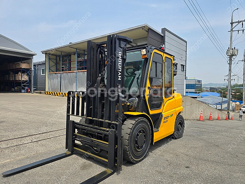 [준신차급] 현대 FOREX 35D-9F 3단마스트+풀옵션 컨테이너 전용 장비--2