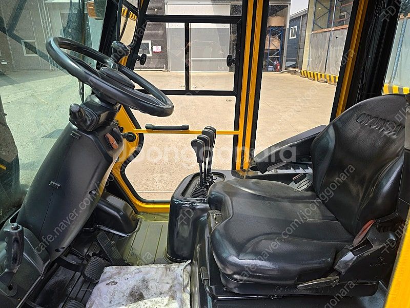 [준신차급] 현대 FOREX 35D-9F 3단마스트+풀옵션 컨테이너 전용 장비--8