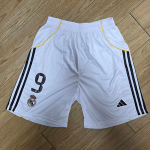 토트넘 손흥민(7번), 바이에른뮌헨 김민재(3번), PSG 이강인(19번), 네이마르(10번), 레알마드리드 음바페(9번), 맨시티 더브라이너(17번), 홀란(9번) 축구 유니폼