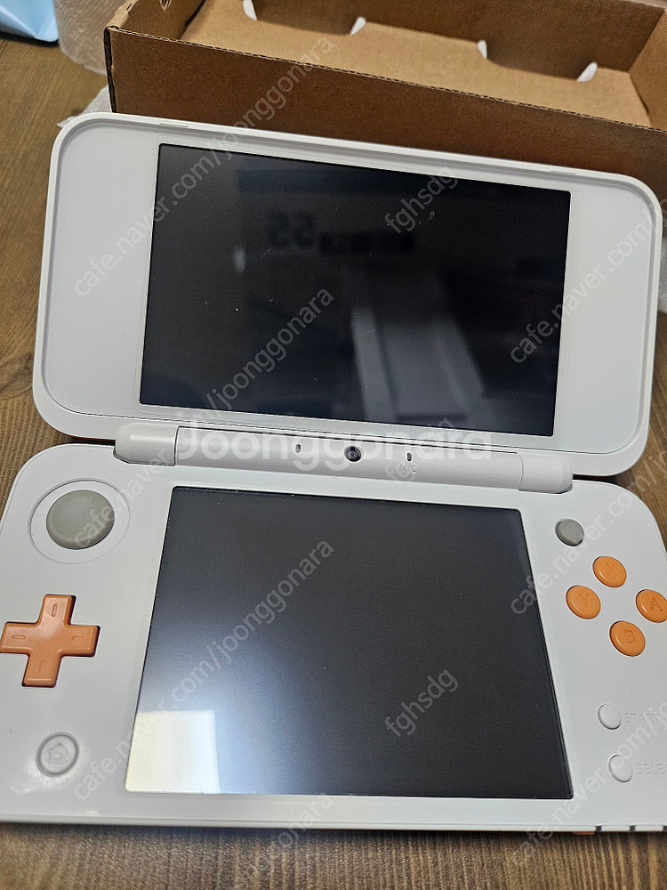 닌텐도 뉴 2DS XL 박스셋 팝니다 (안전결재 가능)...--6