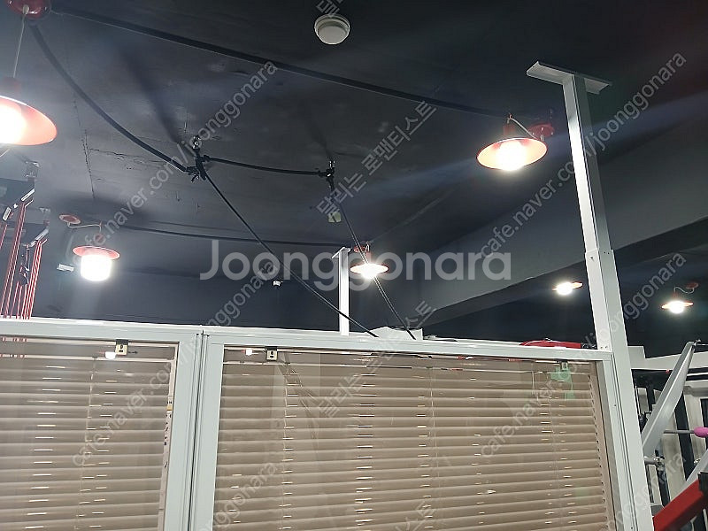 고급 강화유리 파티션 판매합니다--2