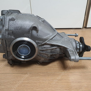 BMW F10 528i(2010-2011) 디퍼런셜과 드라이브 샤프트 판매합니다.