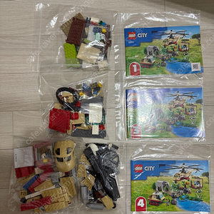 레고 60302 미조립 벌크(헬리콥터, 운반차, 수의사) 팝니다.