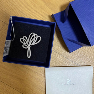 스와로브스키 브로치