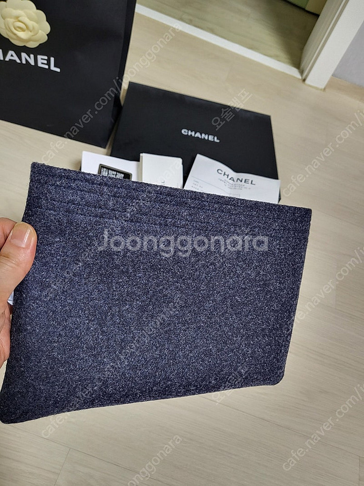 샤넬 보이 클러치 미늄 (샴페인 골드)--5