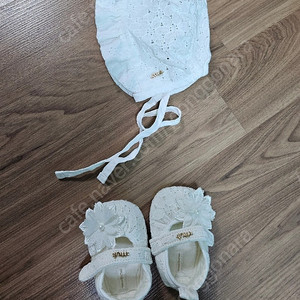 밍크뮤 레이스 드레스에 어울리는 신발.모자