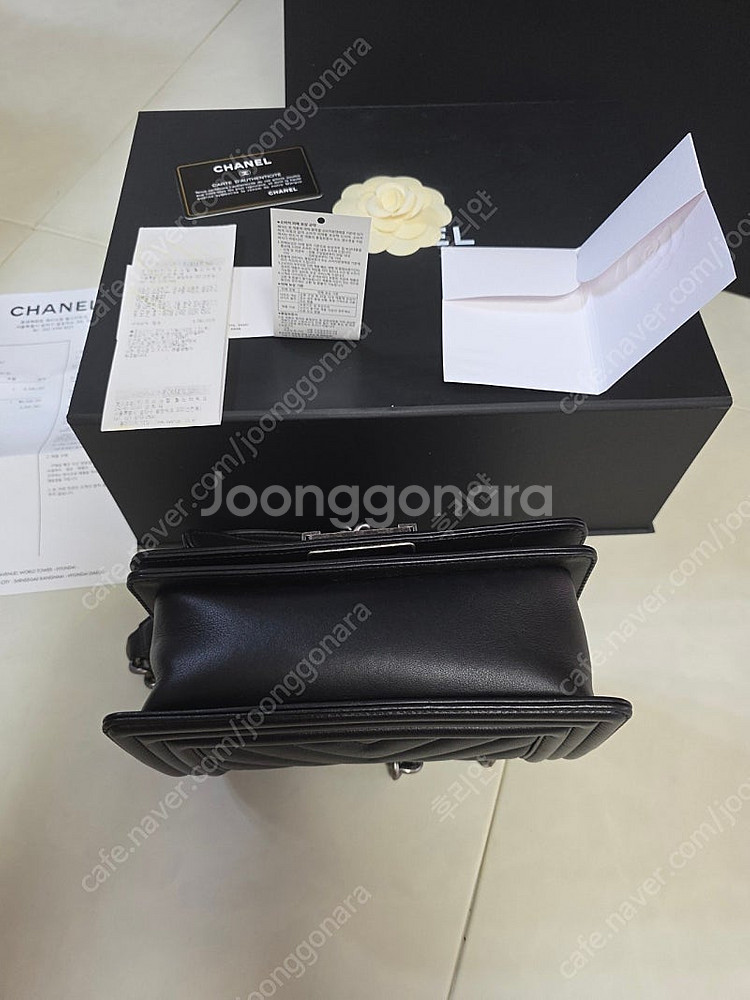 보이샤넬 쉐브론 빈티즈 은장 스몰 보이백--6