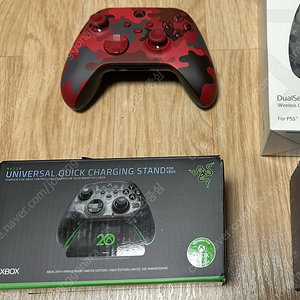 [부산/김해] XBOX 4세대 패드 데이스트라이크 카모, 레이저 유버셜 퀵 차지 스텐드 20주년 일괄 팝니다.