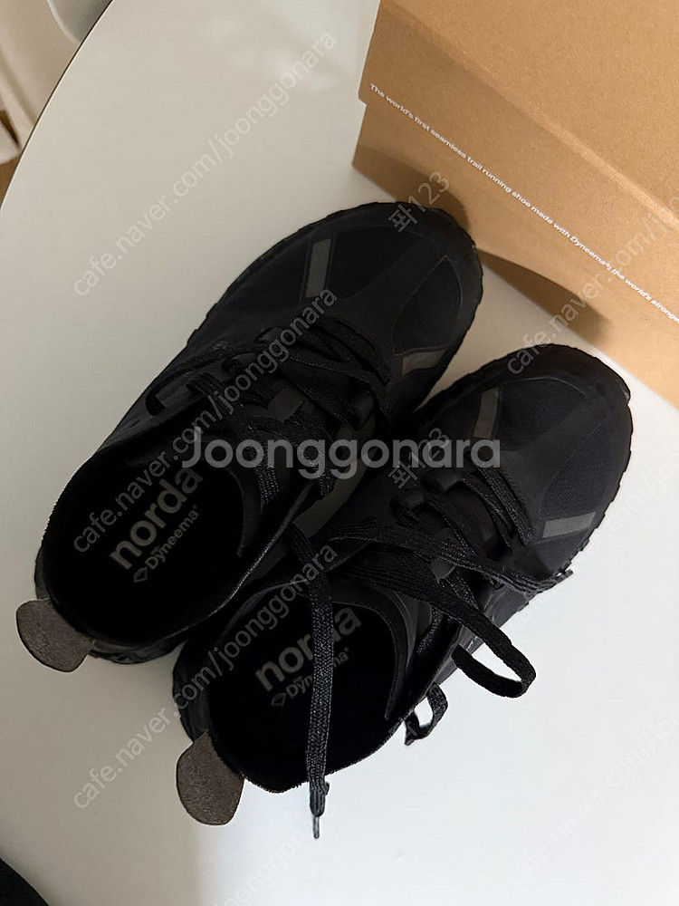 노다001 블랙 w7.5 245사이즈--2