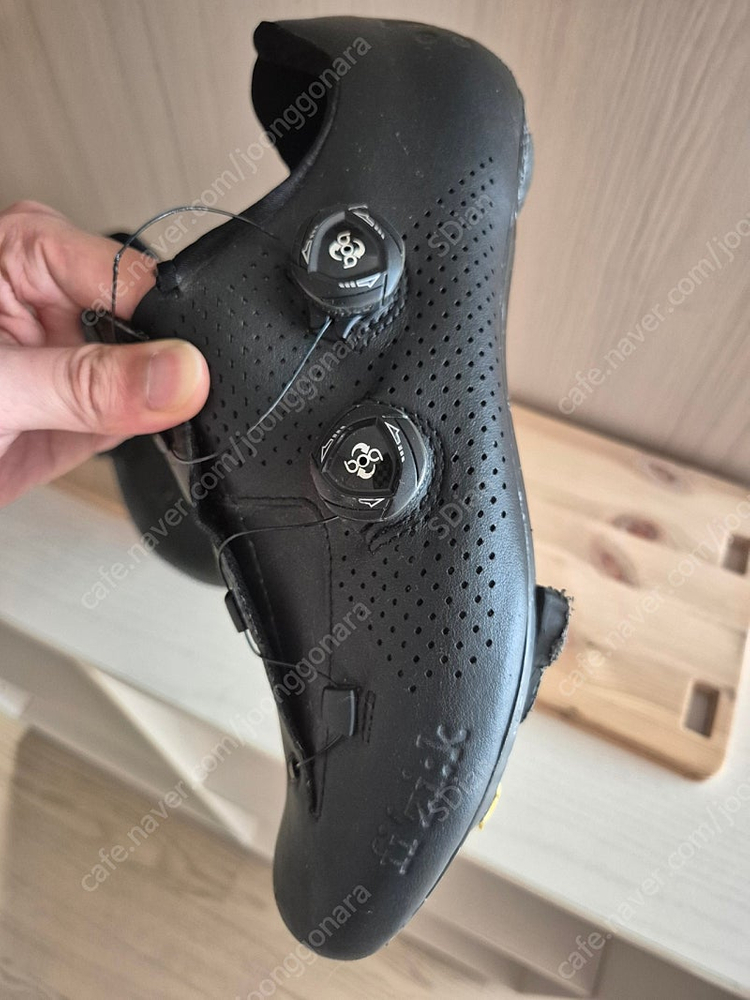 피직 Fizik R1 클릿슈즈 43사이즈--1