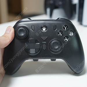 제닉스 TITAN GP5 닌텐도 스위치 PC 게임패드 컨트롤러