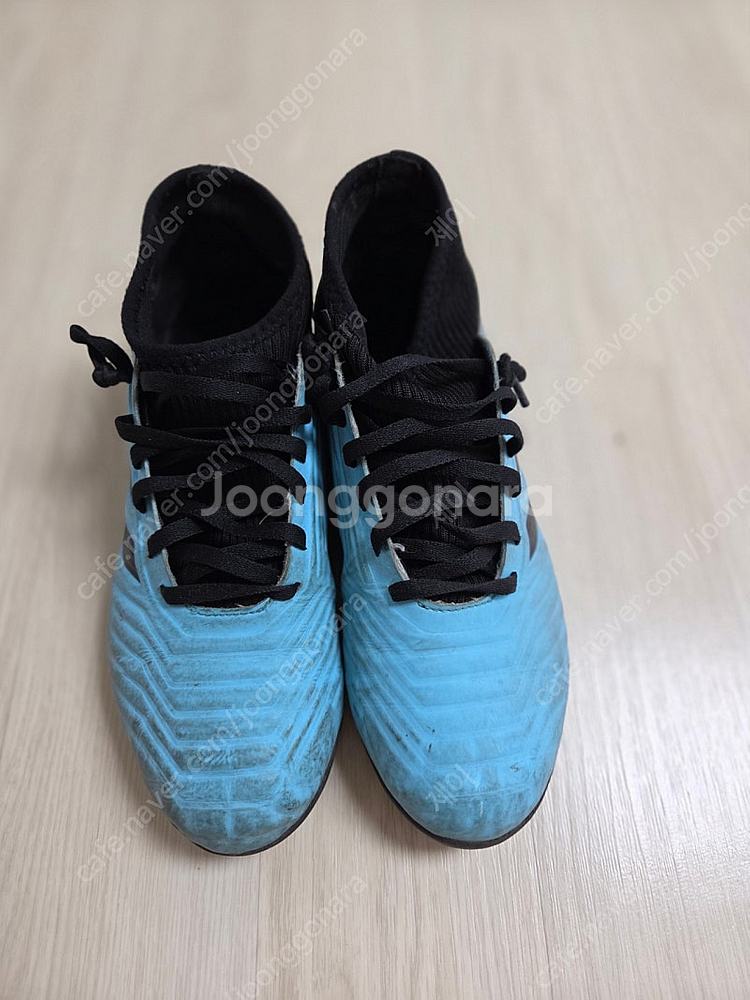 아디다스 풋살화 축구화 215,230 일괄 판매합니다.--3