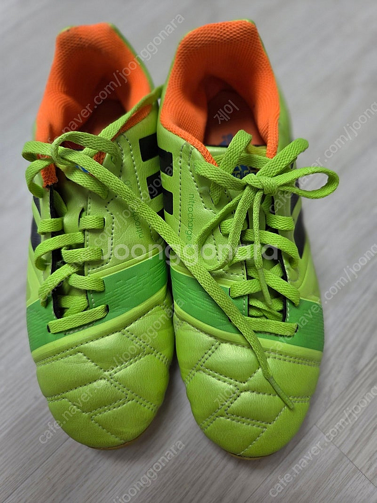 아디다스 풋살화 축구화 215,230 일괄 판매합니다.--6