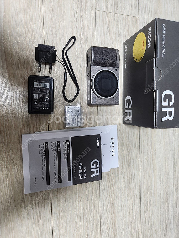 리코 gr3 다이어리 에디션 판매합니다.--0