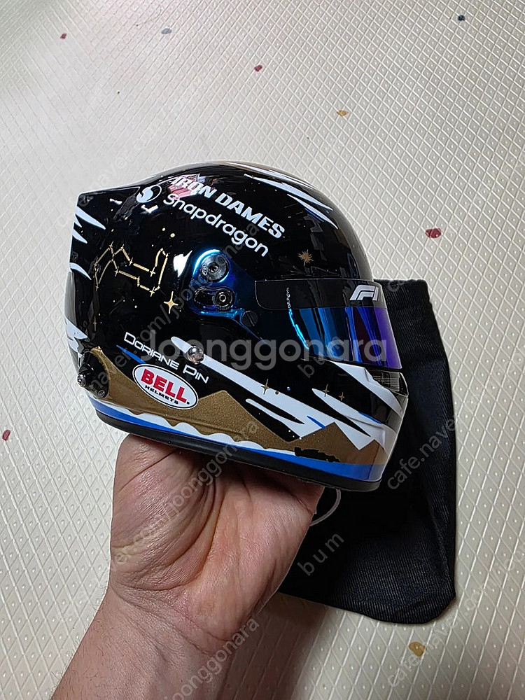 벨 F1 도리안 핀 미니헬멧--1