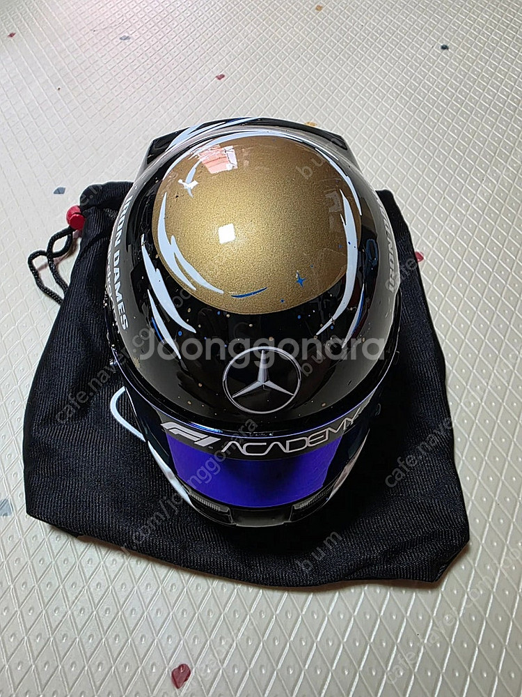 벨 F1 도리안 핀 미니헬멧--2