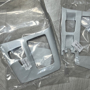 카스타 더뉴그랜저IG 기어패널 컵홀더 커버 튜닝 용품 자가용 화이트 카본 팝니다.