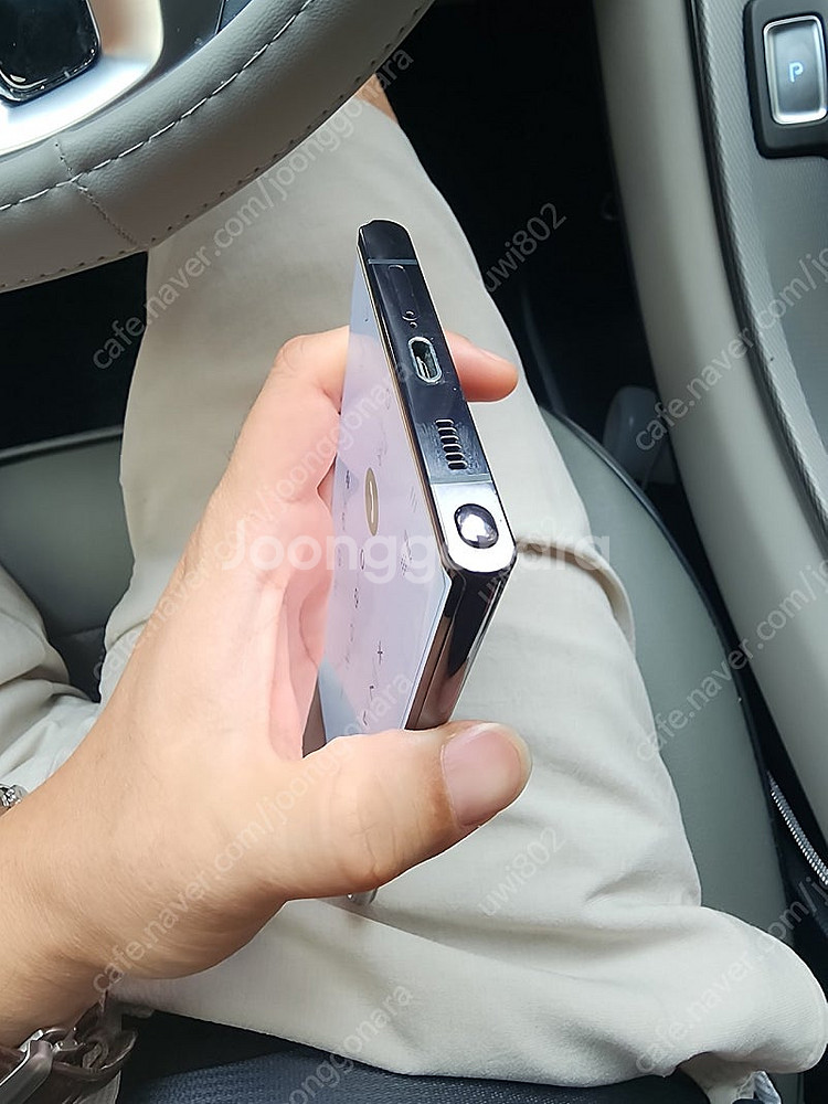 S22 울트라 블랙 정상해지 하단쪽 녹색작은점 매우 희...--5