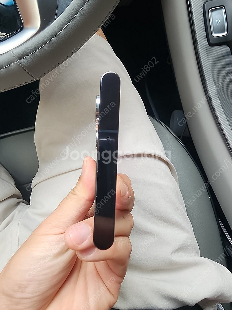 S22 울트라 블랙 정상해지 하단쪽 녹색작은점 매우 희...--7