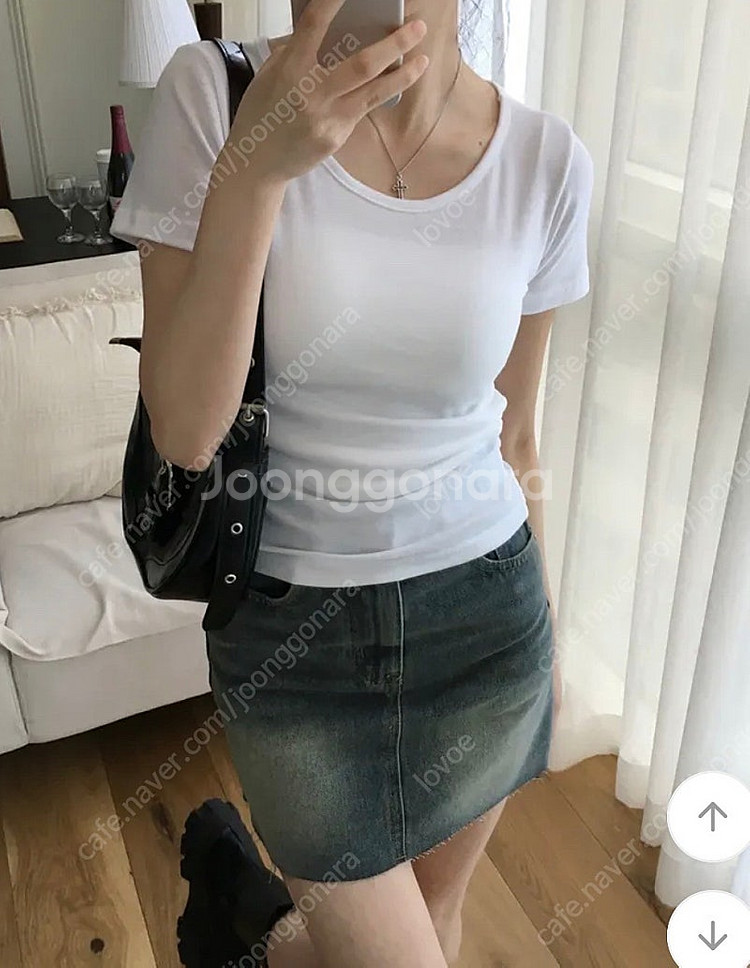새상품)슬림핏 라운드넥 기본 무지티 반팔티셔츠 이너 에...--1