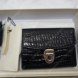 투티에 카드지갑