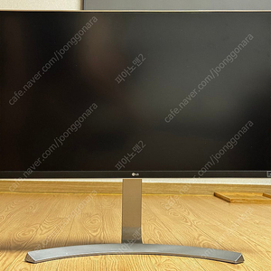 LG 27인치 4K UHD 모니터 (USB-C케이블 하나로 충전, 모니터 사용가능)