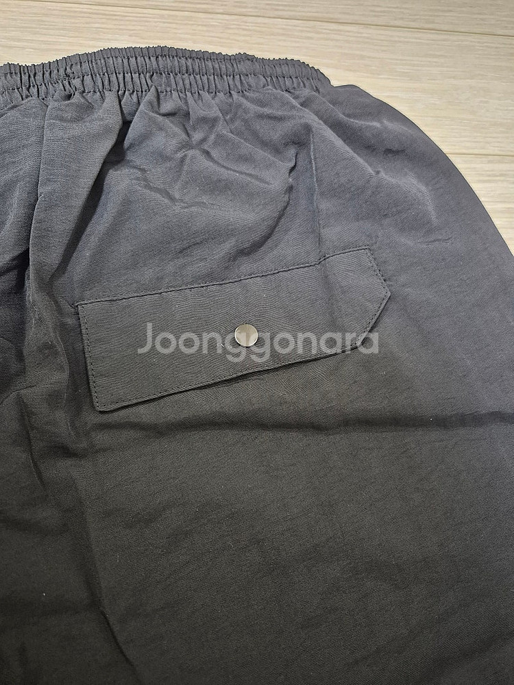 쿨거래시 7만택포! 정가 158,000원 미착용 새제품 정품 파타고니아 반바지 블랙--4